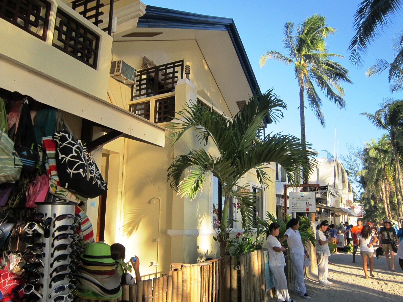 Casa Fiesta Resort Boracay Island Exterior foto